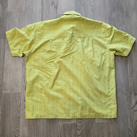 REI Collared Short Sleeeve Button Down Shirt Lime Green Mens Large Pinstripe - Picture 6 of 9